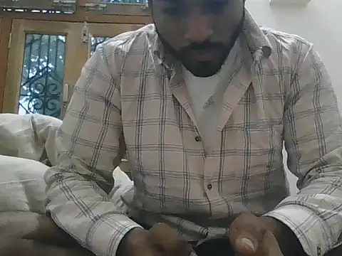 Raw12499 online show from 12/18/25, 03:00