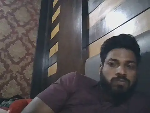 Raw12499 online show from 11/05/25, 04:54