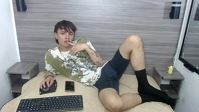 Jerom xx online show from 10/08/25, 07:47