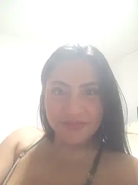 Maira Diaz online show from 09/29/25, 12:44