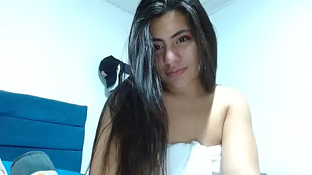 Maira Diaz online show from 11/05/25, 03:26