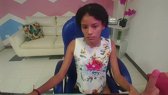 Snapshot of adisson_petite1 chatting on 10/03/25, 11:50 adisson petite1 online show from 10/03/25, 11:50