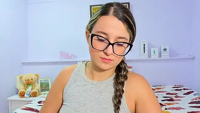 Snapshot of katiaa_lovv chatting on 10/02/25, 11:57 katiaa lovv online show from 10/02/25, 11:57