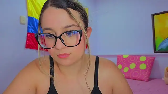 Snapshot of katiaa_lovv chatting on 06/04/26, 07:40 katiaa lovv online show from 06/04/26, 07:40