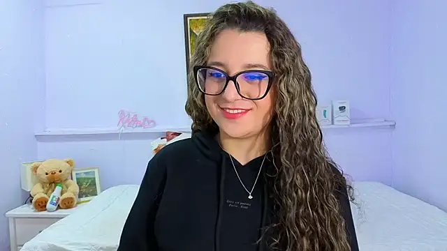 Snapshot of katiaa_lovv chatting on 10/08/25, 11:45 katiaa lovv online show from 10/08/25, 11:45