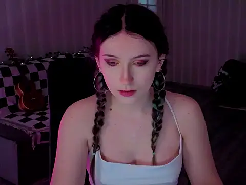 violet-siren-x online show from 05/15/26, 12:36