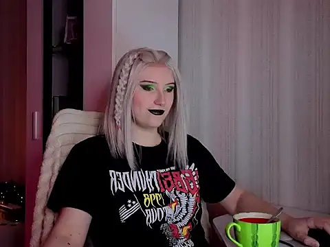 violet-siren-x online show from 03/03/26, 09:05