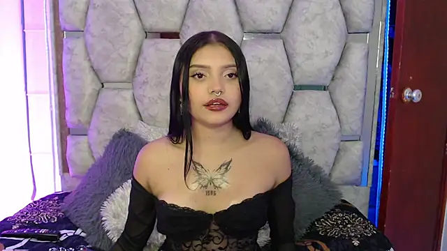 AnalyMilles online show from 11/28/25, 02:56