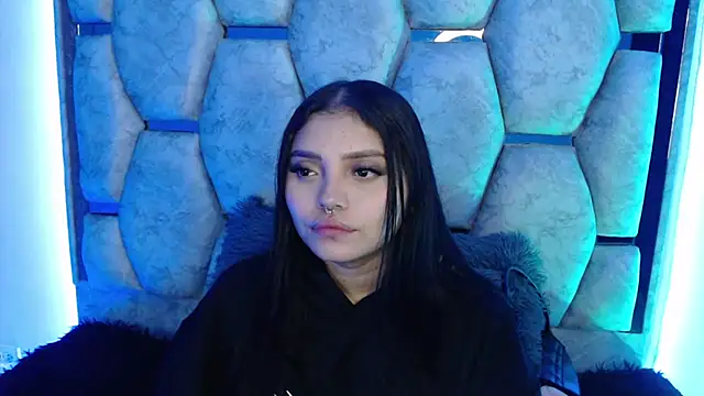 AnalyMilles online show from 03/17/26, 04:04