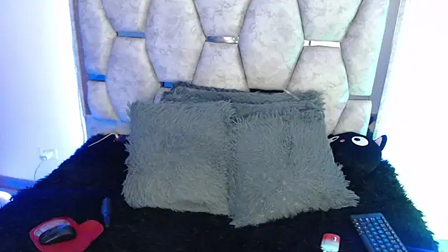 AnalyMilles online show from 03/21/26, 10:24