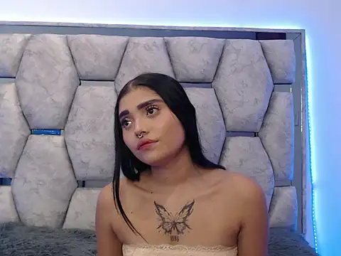 AnalyMilles online show from 10/23/25, 08:51