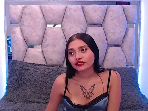 AnalyMilles online show from 10/30/25, 01:37