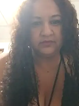 Snapshot of MEYBELLATINA chatting on 09/29/25, 10:15 MEYBELLATINA online show from 09/29/25, 10:15