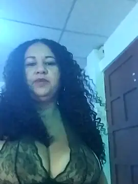 MEYBELLATINA online show from 05/08/26, 10:35