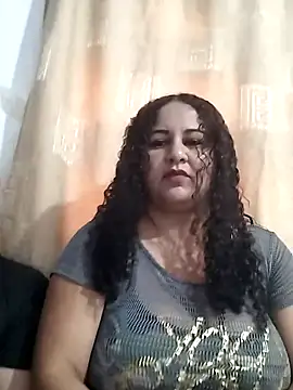Snapshot of MEYBELLATINA chatting on 10/15/25, 09:34 MEYBELLATINA online show from 10/15/25, 09:34