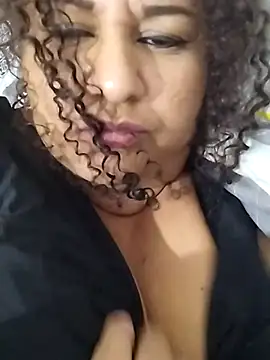 MEYBELLATINA online show from 10/28/25, 11:03