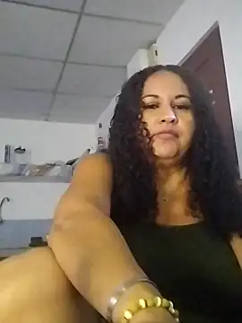 MEYBELLATINA online show from 02/07/26, 11:02