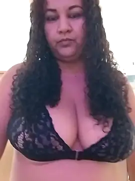 MEYBELLATINA online show from 11/22/25, 11:03