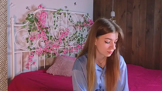 TawanaWalleck online show from 10/07/25, 07:04