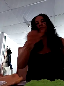 ANTHONYHOTT69 online show from 12/20/25, 10:23