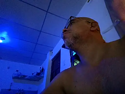 ANTHONYHOTT69 online show from 04/01/26, 10:07