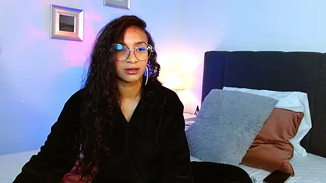 SashaBowei online show from 11/30/25, 01:39