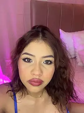 Snapshot of Mia_Valmont chatting on 10/04/25, 11:45 Mia Valmont online show from 10/04/25, 11:45