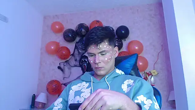 Aaron Foxxx online show from 11/02/25, 07:19