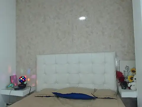 Aaron Foxxx online show from 12/17/25, 09:31