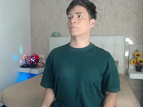 Aaron Foxxx online show from 12/16/25, 09:19