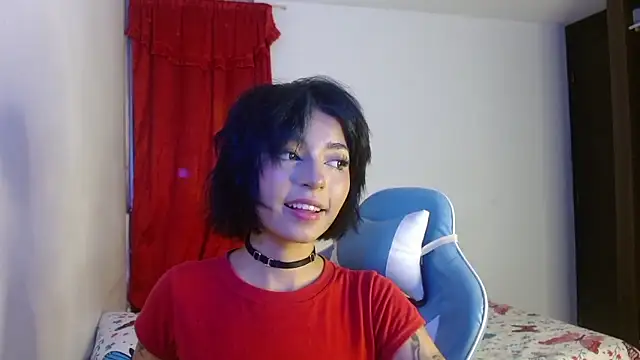 kiyusweetcrazy online show from 10/30/25, 01:04