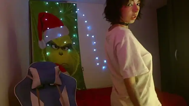 kiyusweetcrazy online show from 11/18/25, 12:48