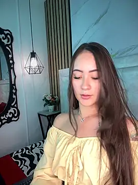 Snapshot of Honey_noir chatting on 02/16/26, 06:39 Honey noir online show from 02/16/26, 06:39