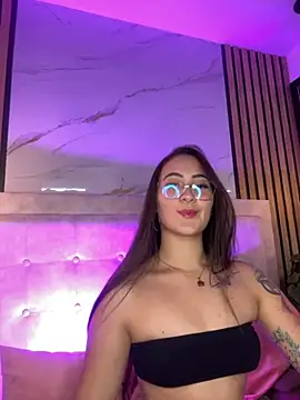 Honey noir online show from 12/02/25, 07:48