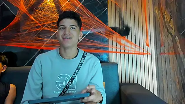 Stiben boy online show from 10/28/25, 03:40