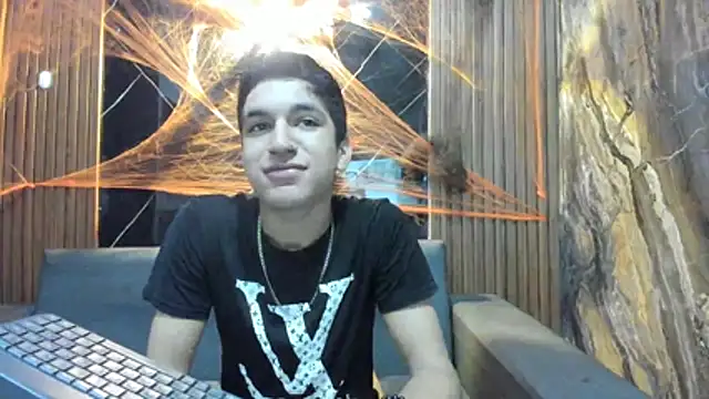 Stiben boy online show from 10/27/25, 03:18