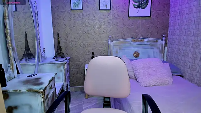 Megane whitte online show from 10/05/25, 04:03