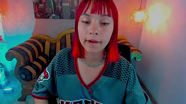 Megane whitte online show from 12/18/25, 03:00