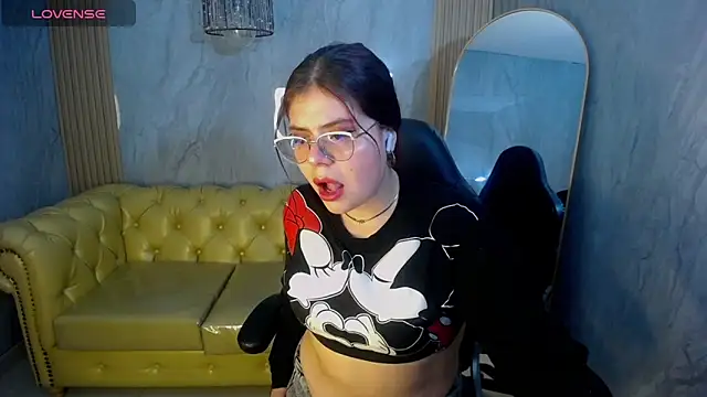 draviana a  online show from 11/13/25, 02:59