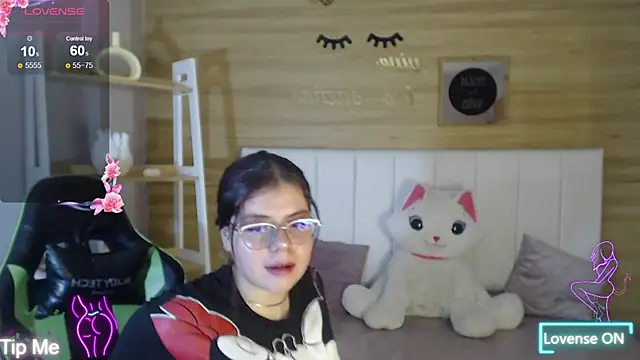 draviana a  online show from 11/14/25, 03:10