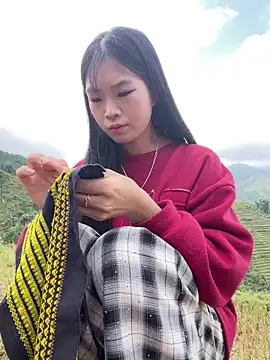 Snapshot of -mayhan11 chatting on 10/18/25, 04:36 -mayhan11 online show from 10/18/25, 04:36