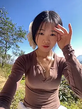 Snapshot of -mayhan11 chatting on 11/30/25, 04:02 -mayhan11 online show from 11/30/25, 04:02