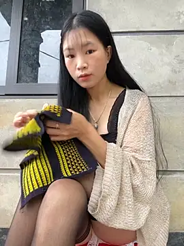 Snapshot of -mayhan11 chatting on 10/14/25, 02:56 -mayhan11 online show from 10/14/25, 02:56