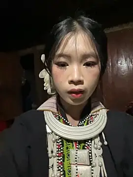 Snapshot of -mayhan11 chatting on 11/27/25, 12:05 -mayhan11 online show from 11/27/25, 12:05