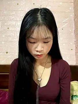 Snapshot of -mayhan11 chatting on 11/18/25, 05:11 -mayhan11 online show from 11/18/25, 05:11