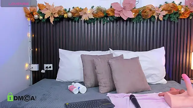 alahia mellers online show from 12/15/25, 04:07