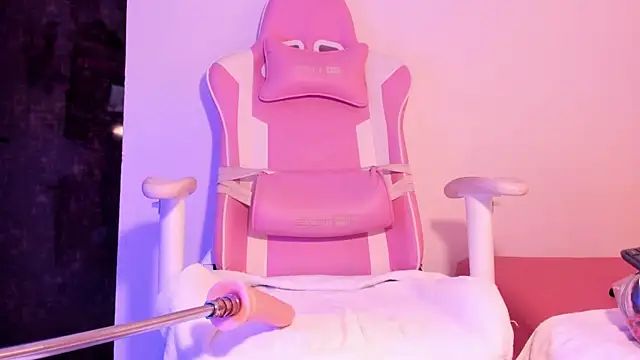 allyson petite online show from 11/15/25, 08:02