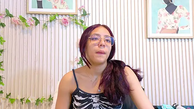 Abrilmirren online show from 03/25/26, 11:09