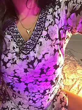 Lisa afreen online show from 12/21/25, 04:30