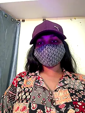 Lisa afreen online show from 10/05/25, 06:26